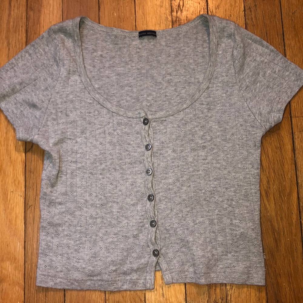 Brandy Melville cropped tee.